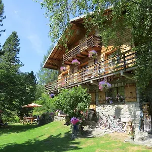 The Couette-café